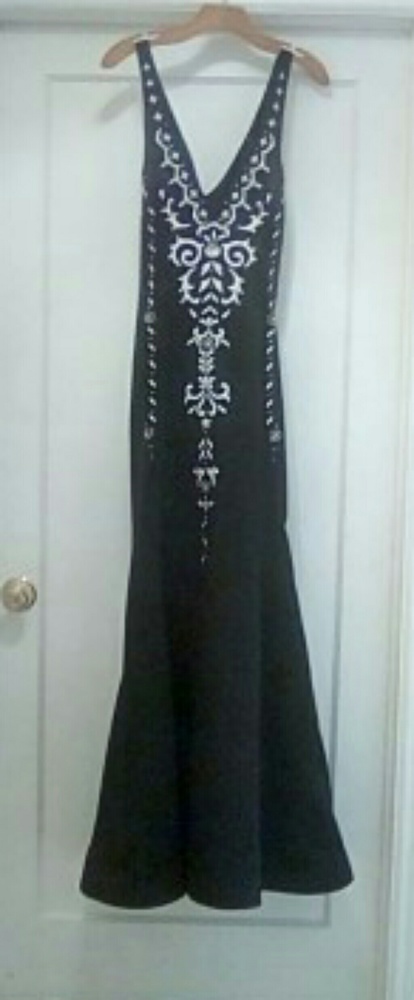 Black Morgan & Co. Prom perfect! Special Occasion/formal polysatin gown. - Picture 3 of 7